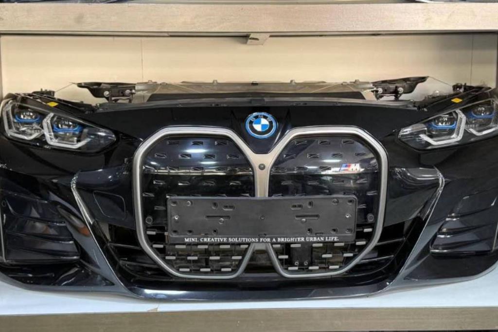 Body  Bumper BMW i4