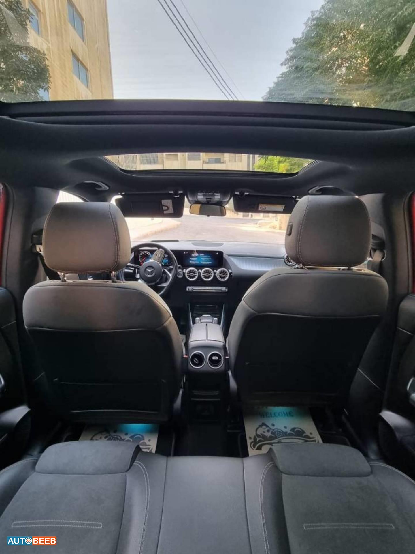 مرسيدس بنز EQA300 2022