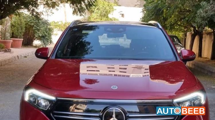 مرسيدس بنز EQA300 2022