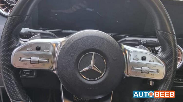 مرسيدس بنز EQA300 2022