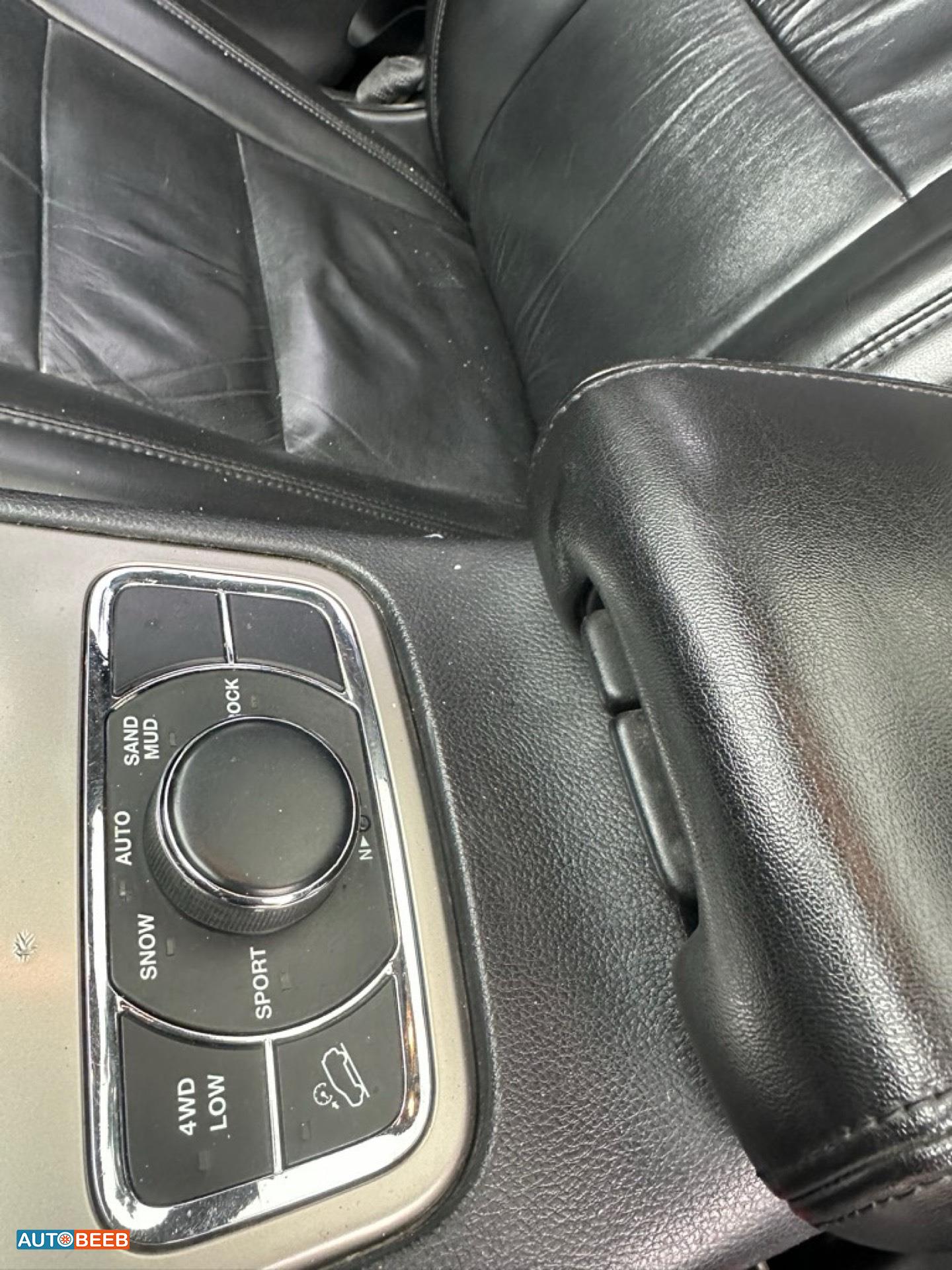 Jeep Grand Cherokee 2011