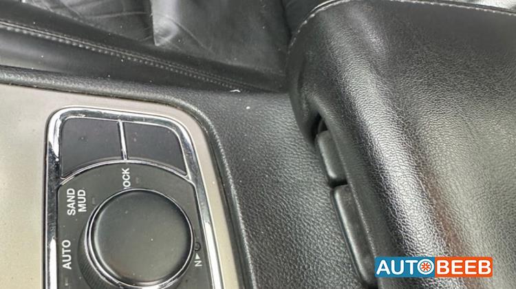 Jeep Grand Cherokee 2011