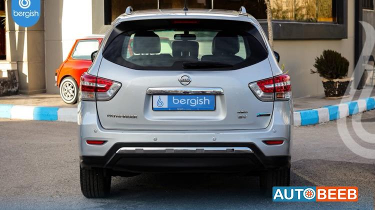 Nissan Pathfinder 2014