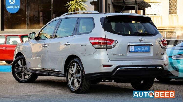 Nissan Pathfinder 2014