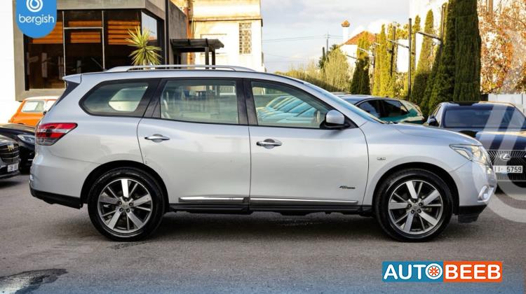 Nissan Pathfinder 2014