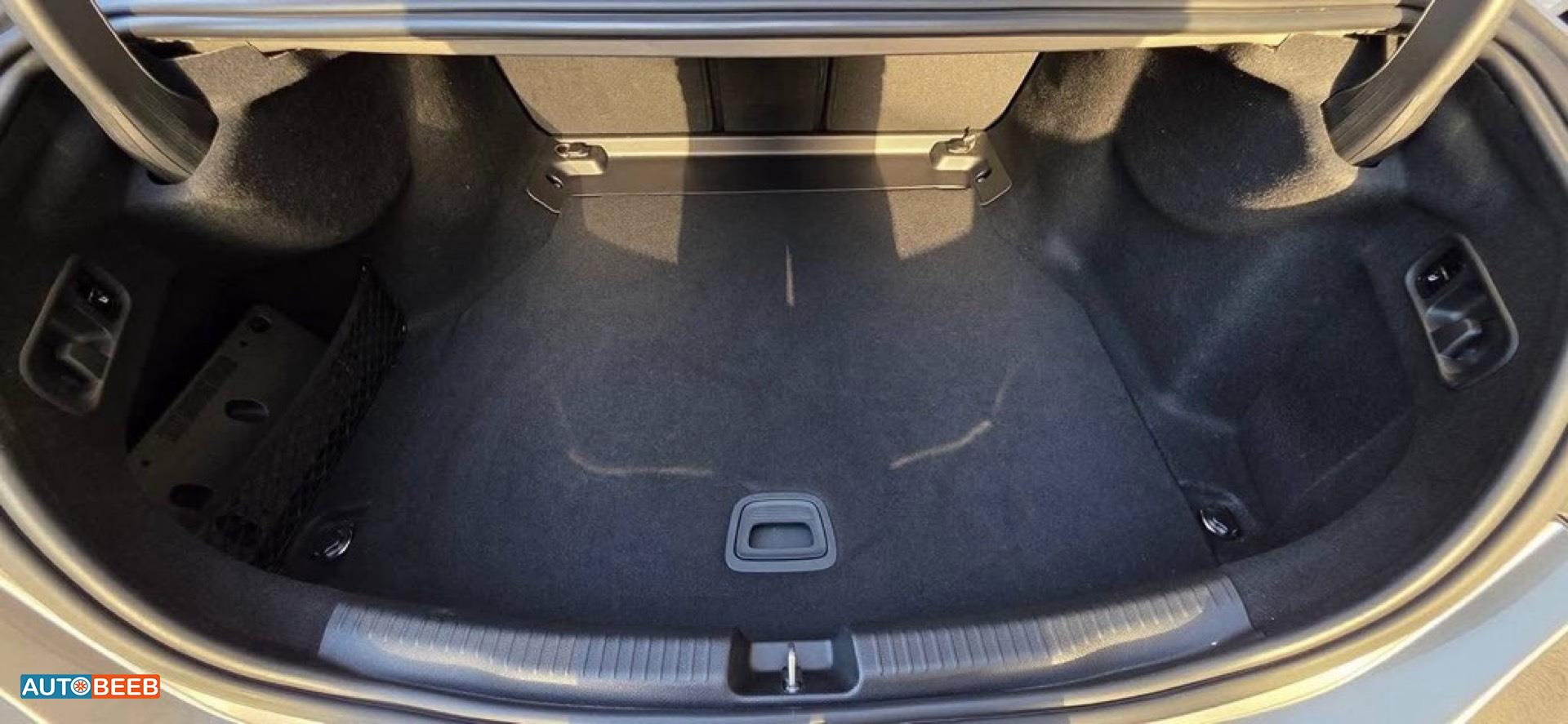 Mercedes Benz C300 2022