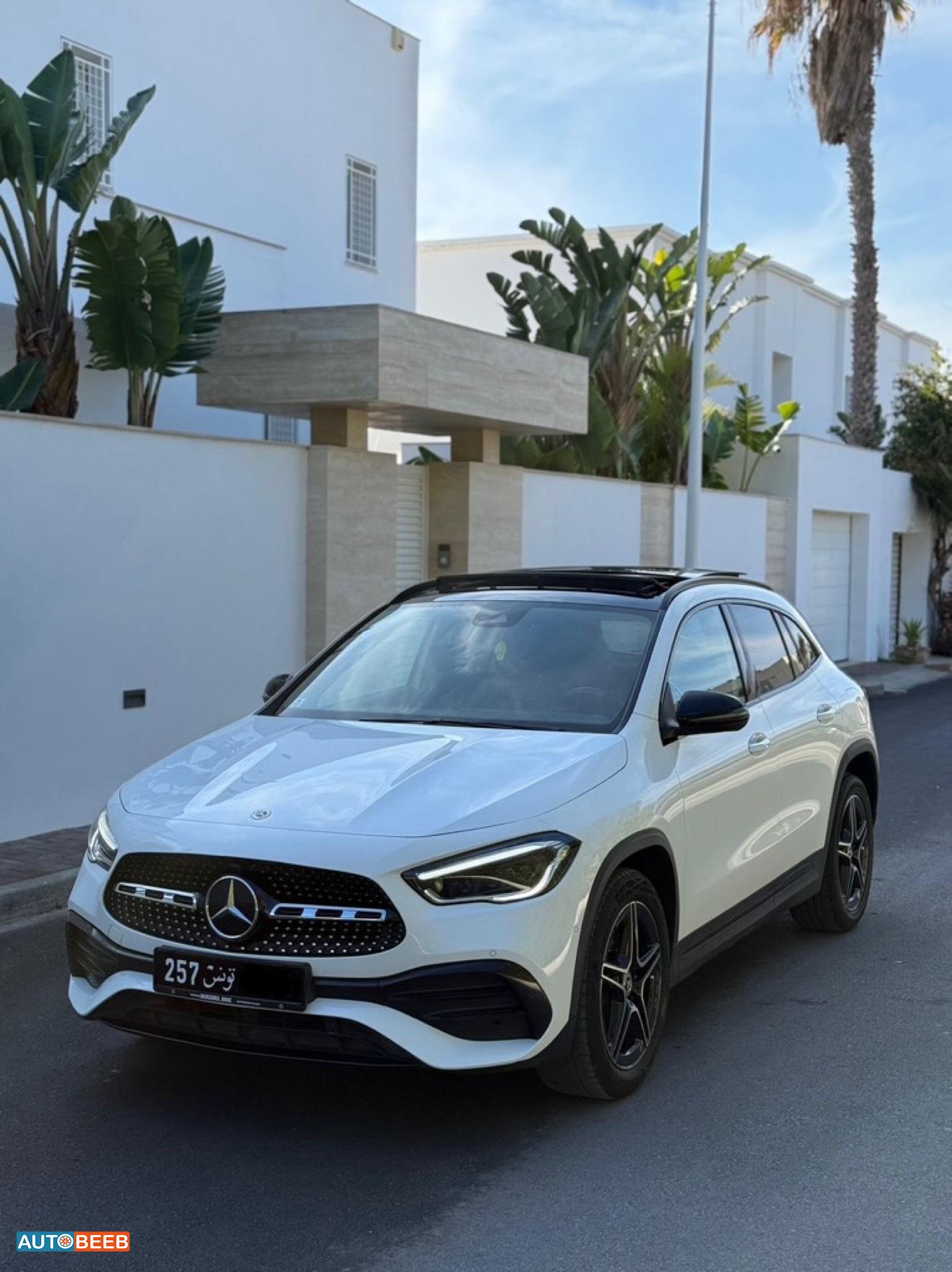 Mercedes Benz GLA250 2022