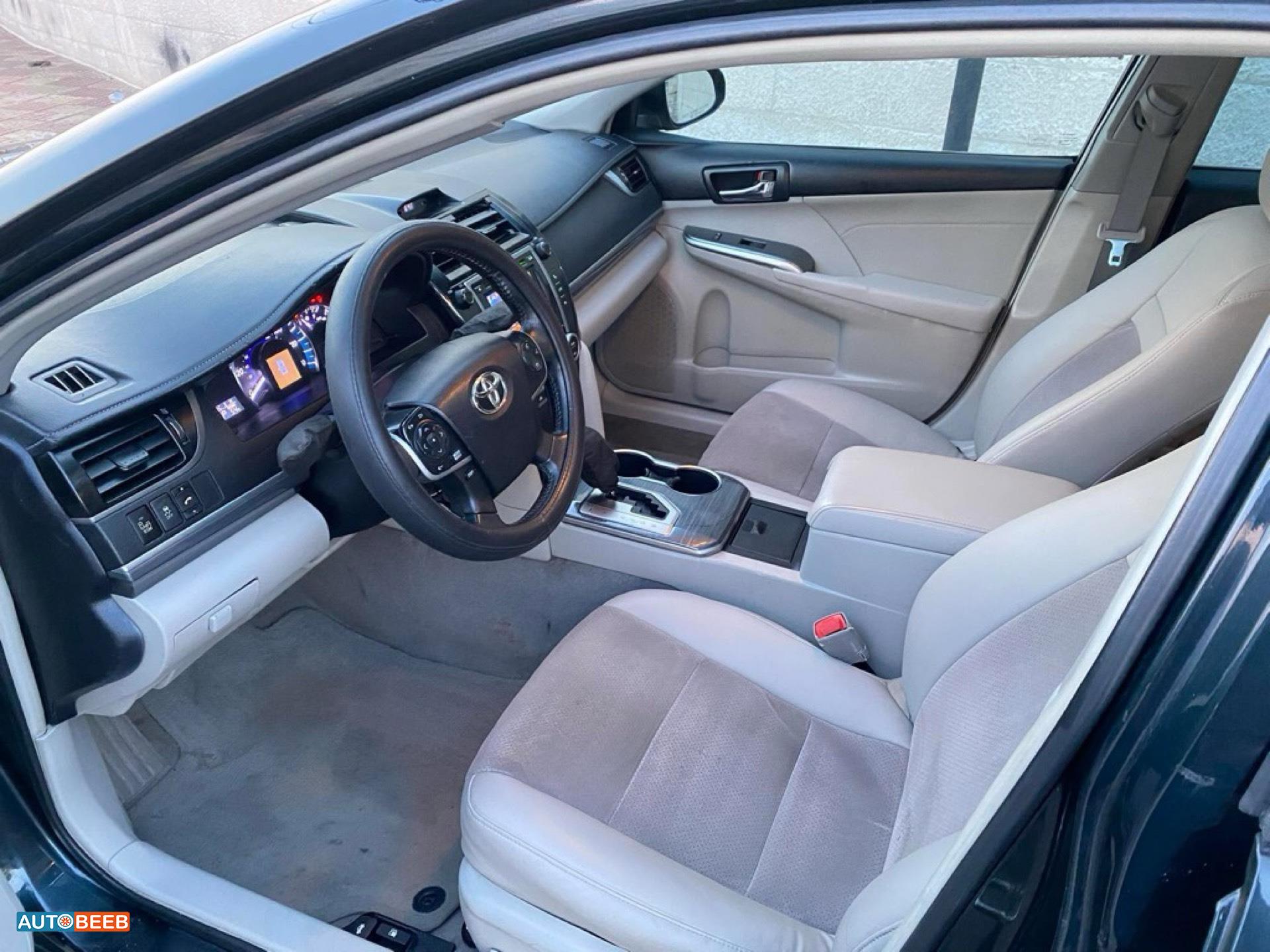 Toyota Camry 2014