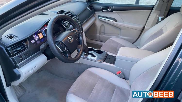 Toyota Camry 2014