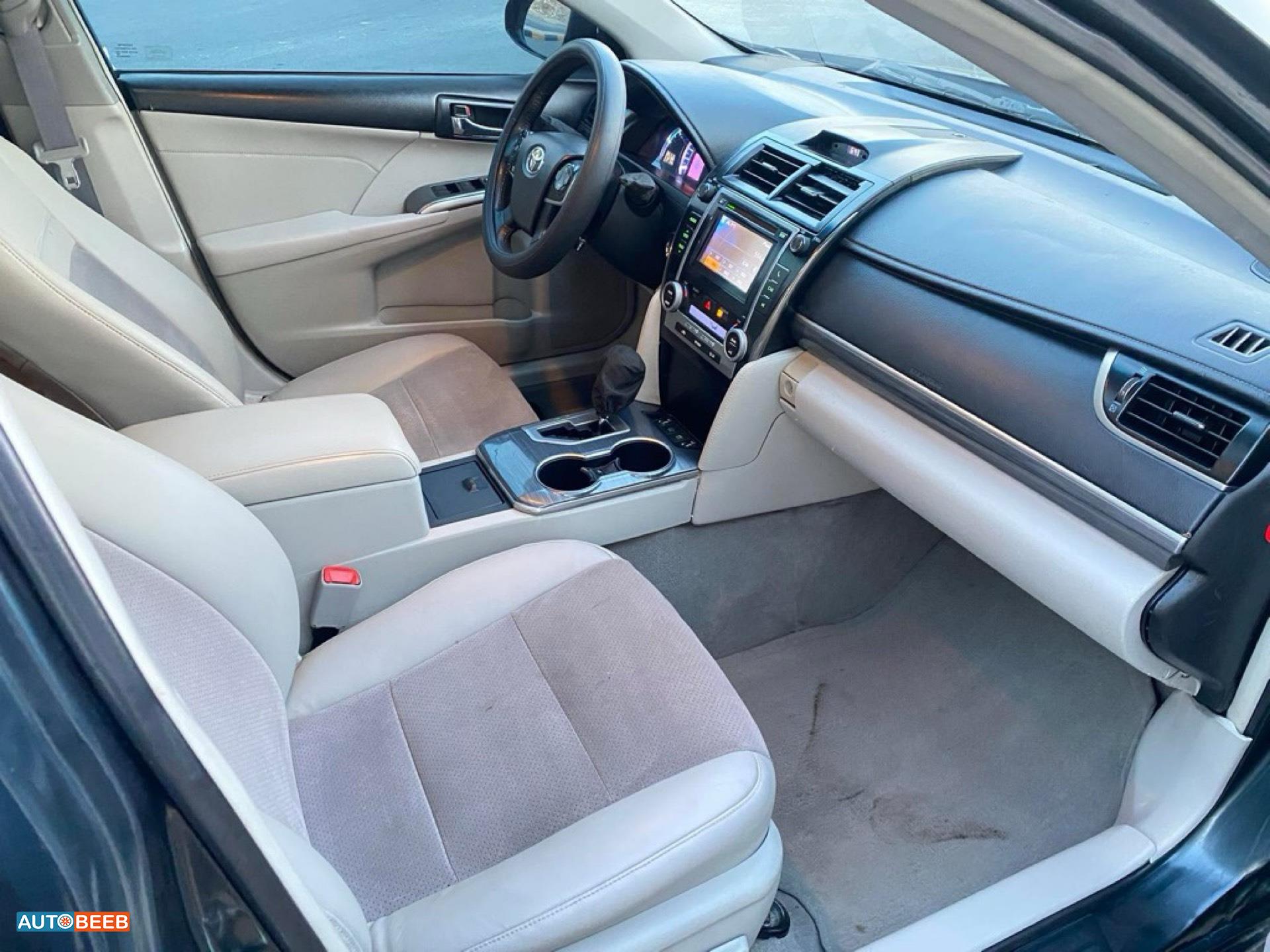 Toyota Camry 2014