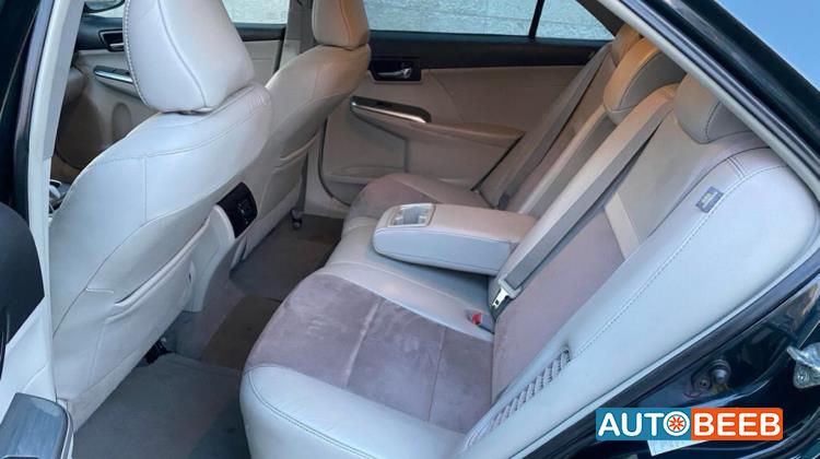 Toyota Camry 2014