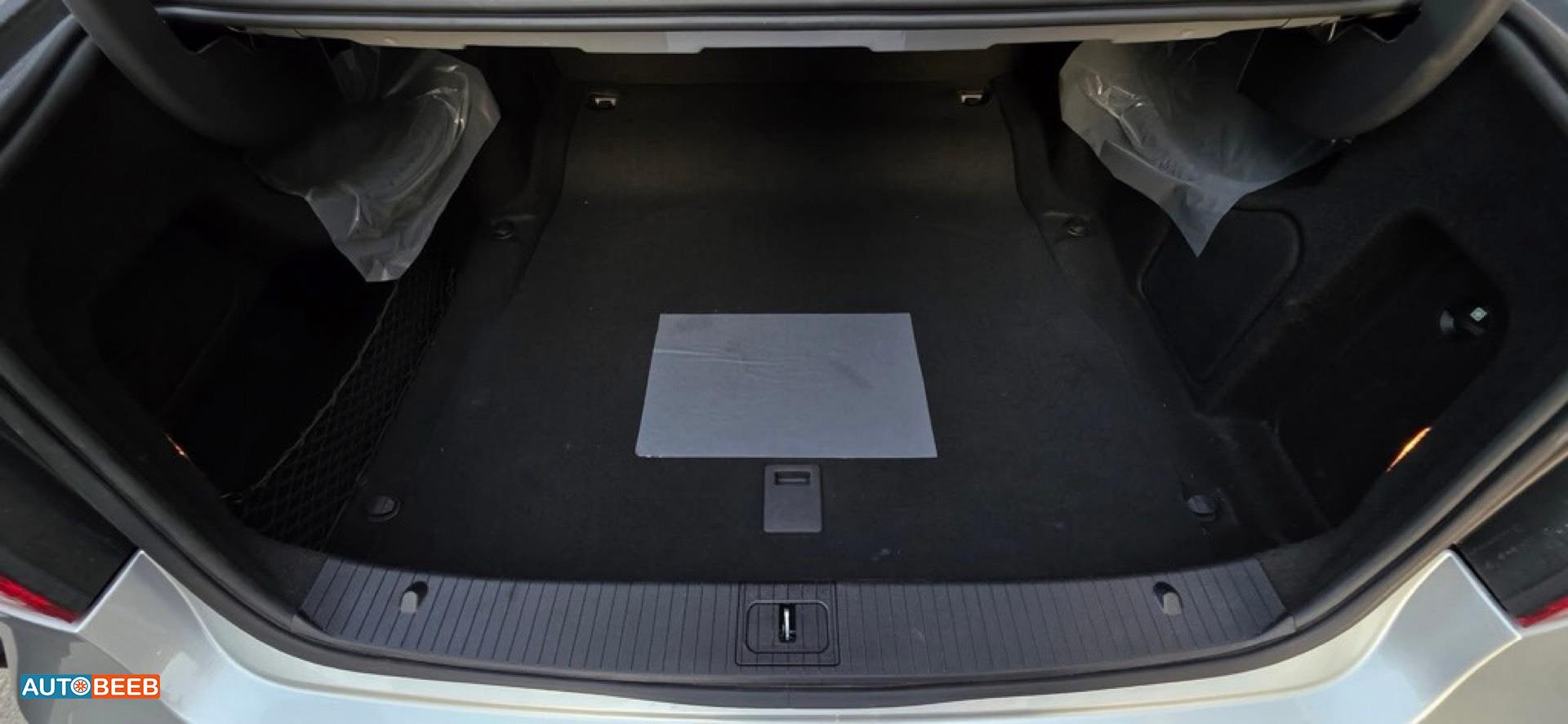 Mercedes Benz E300 2015