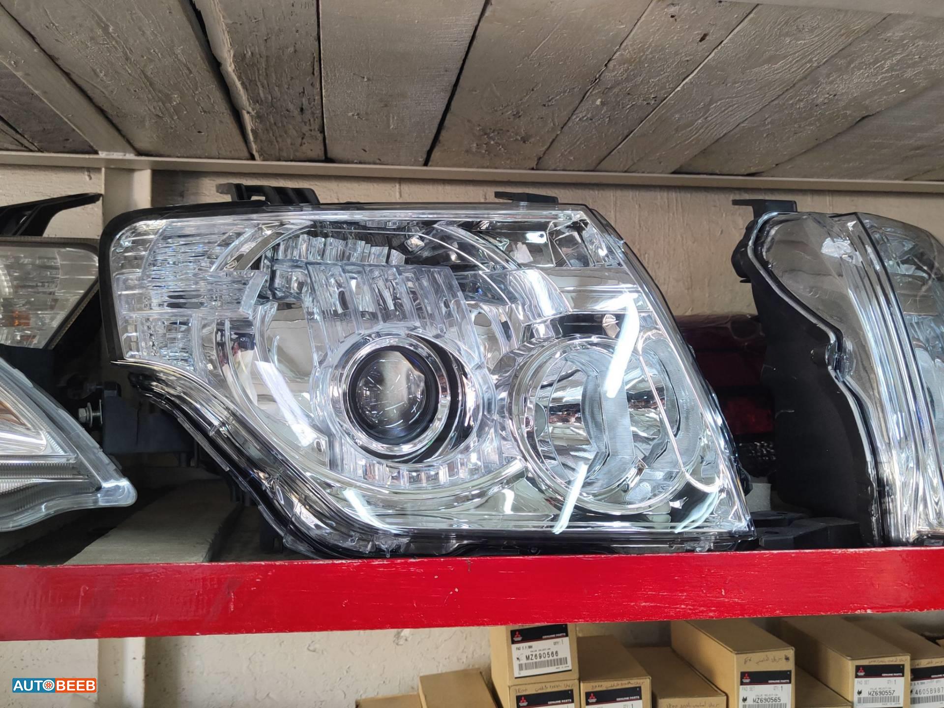 Lights Front light Mitsubishi Pajero
