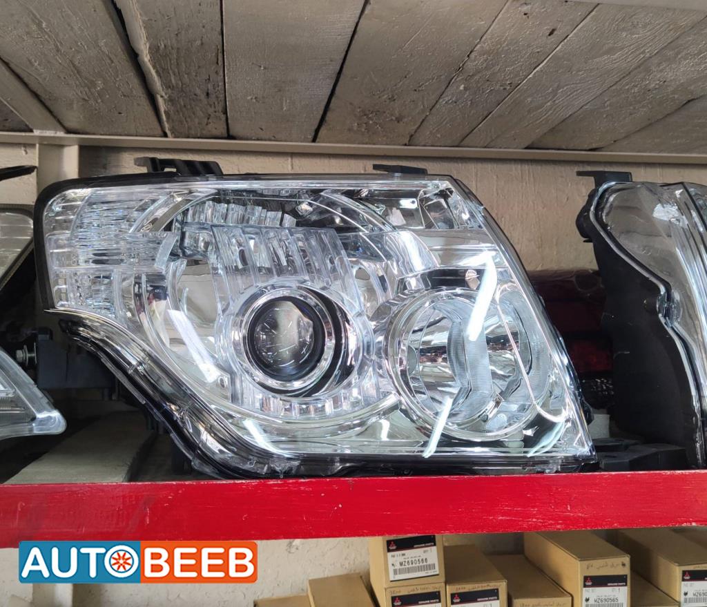 Lights Front light Mitsubishi Pajero