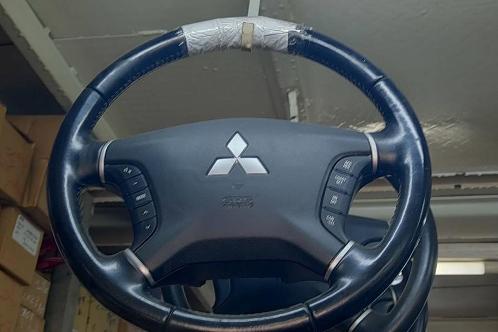 Cabin  Steering Wheel Mitsubishi Pajero