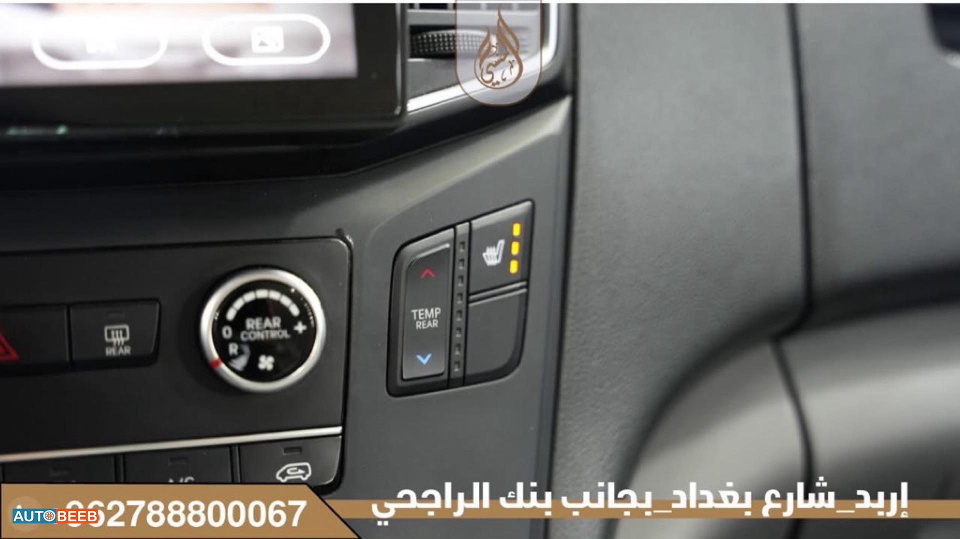 Minibus Hyundai 2018