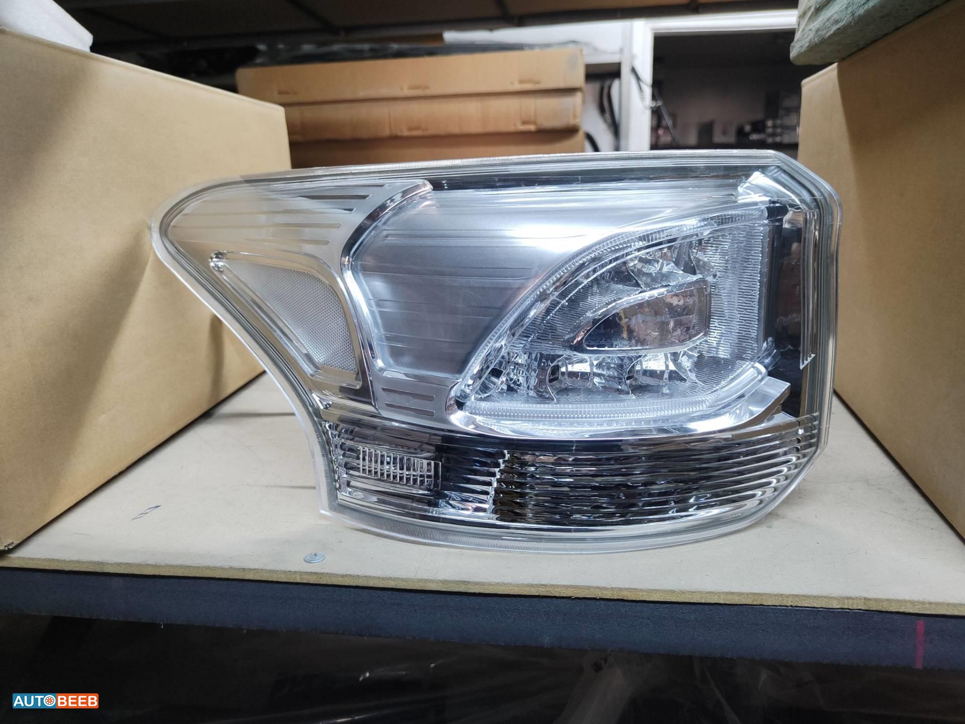 Lights Front light Mitsubishi Outlander