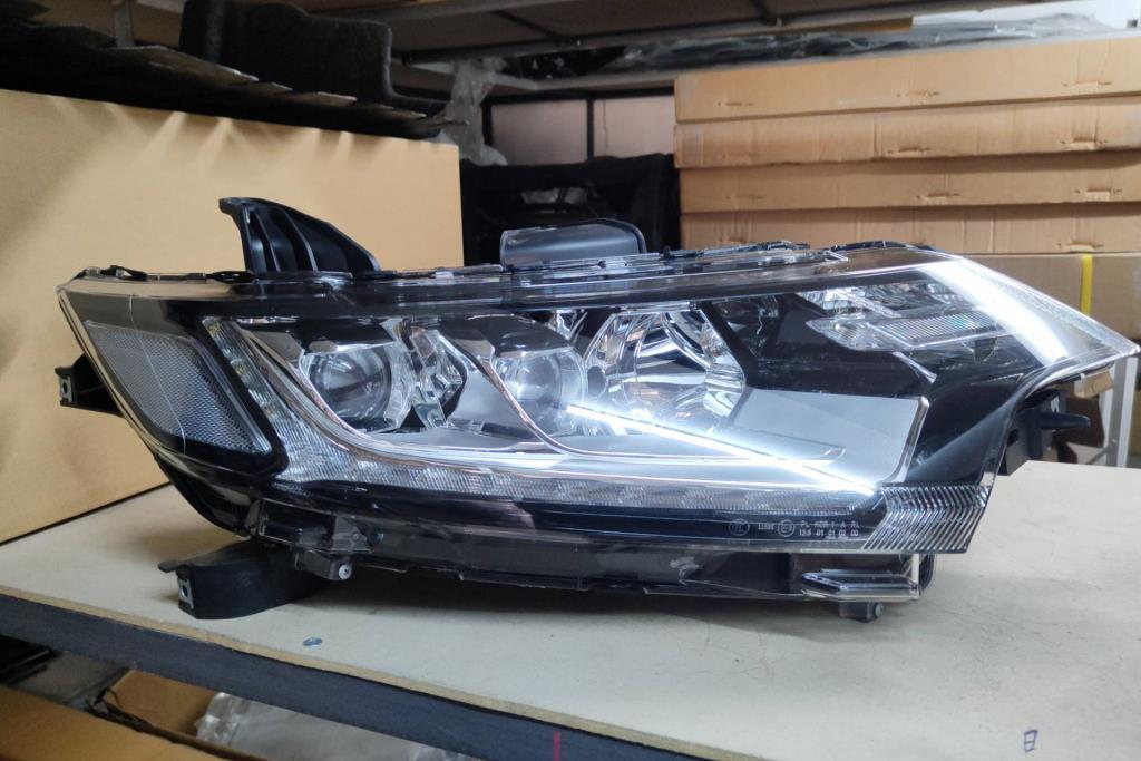 Lights Front light Mitsubishi Outlander