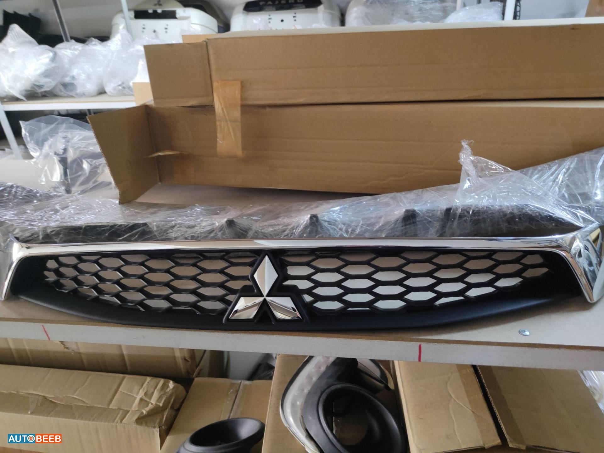 Body  Grilles Mitsubishi Lancer