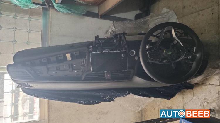 Cabin  Dashboard Honda Insight