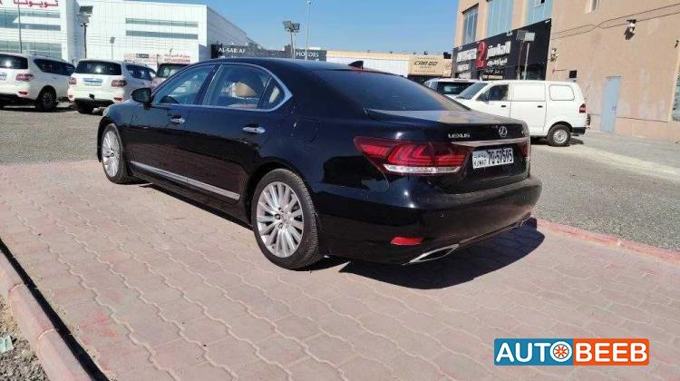 Lexus LS460 2015