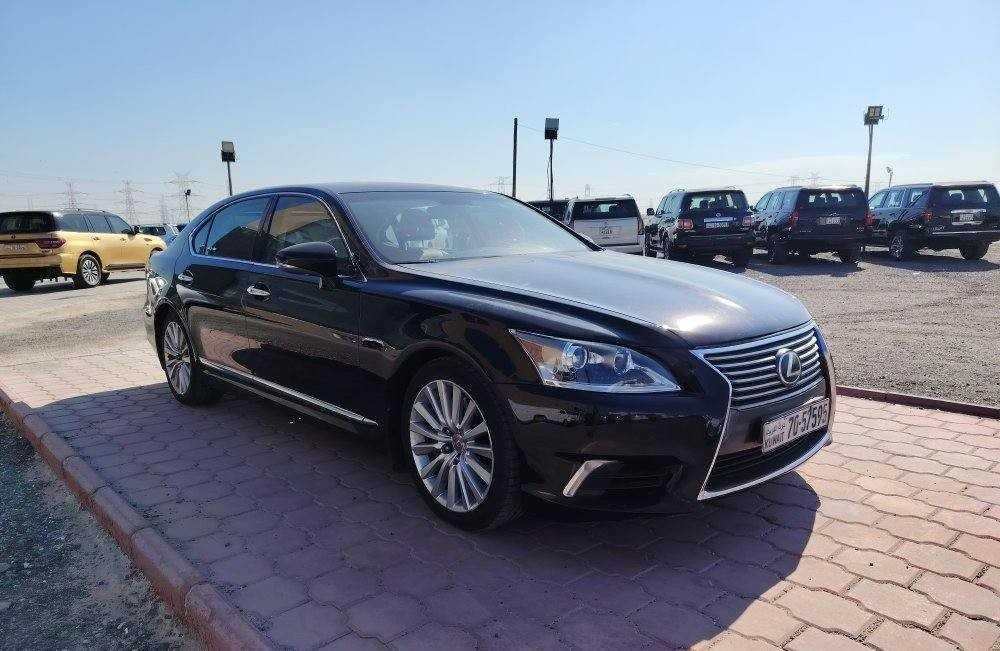 Lexus LS460 2015