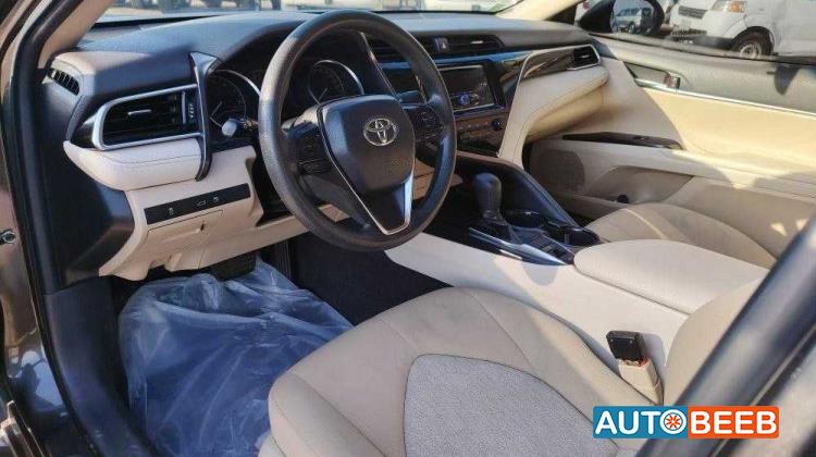 تويوتا كامري 2018