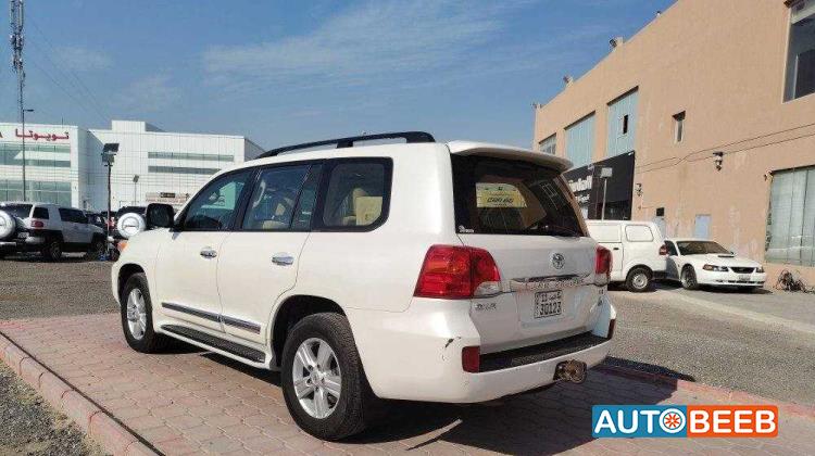 Toyota Land Cruiser 2014