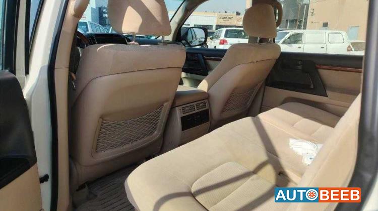 Toyota Land Cruiser 2014