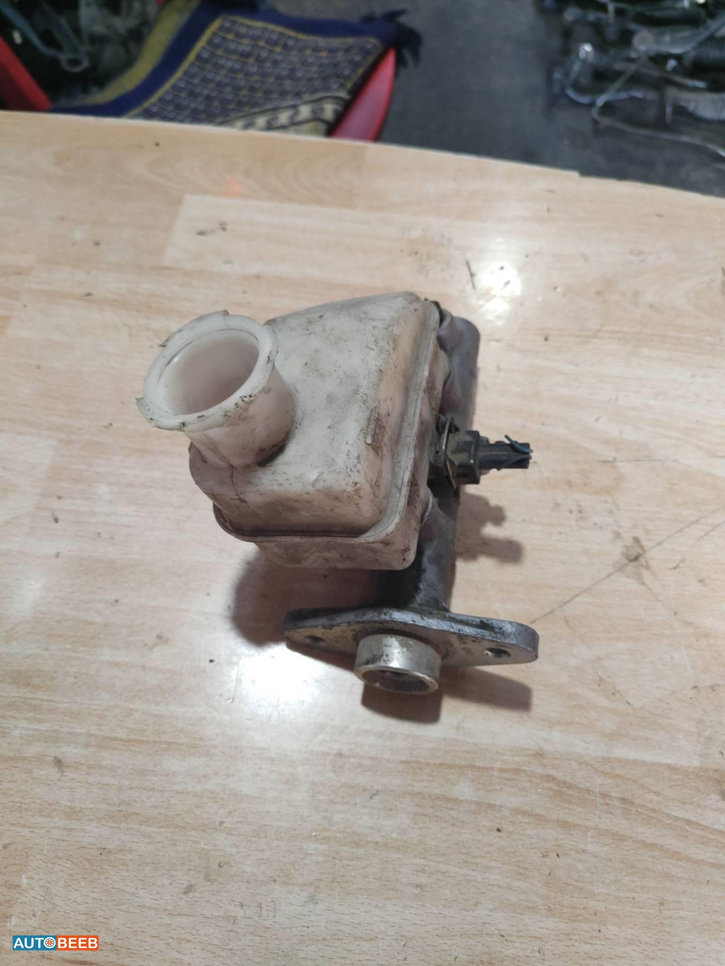 طرمبة بريك هيونداي افانتي xd 2002 2003 2004 2005