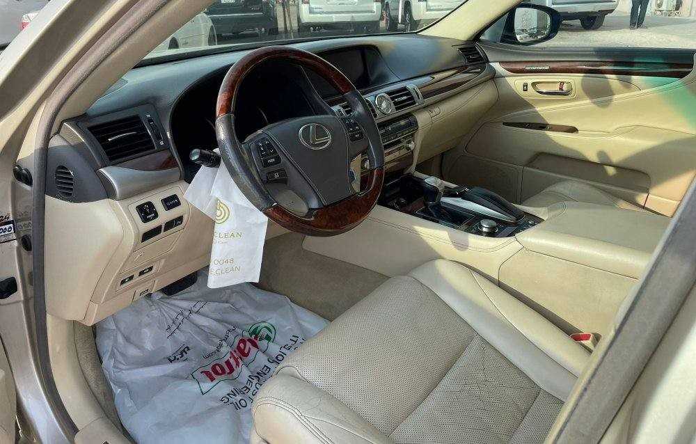 Lexus LS460 2015