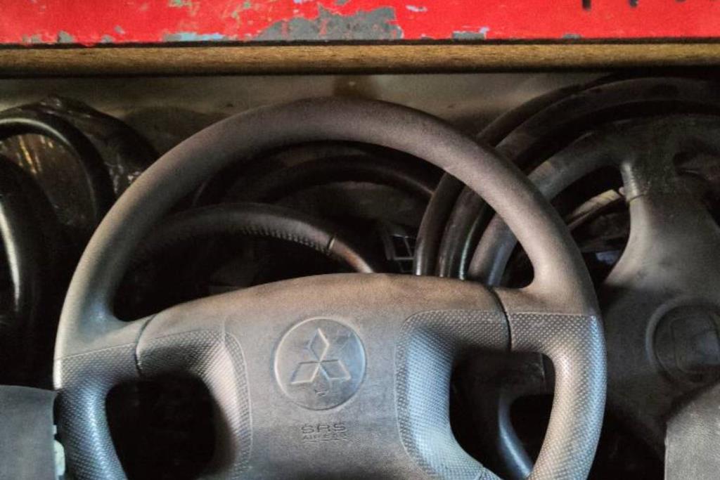 Cabin  Steering Wheel Mitsubishi Pajero
