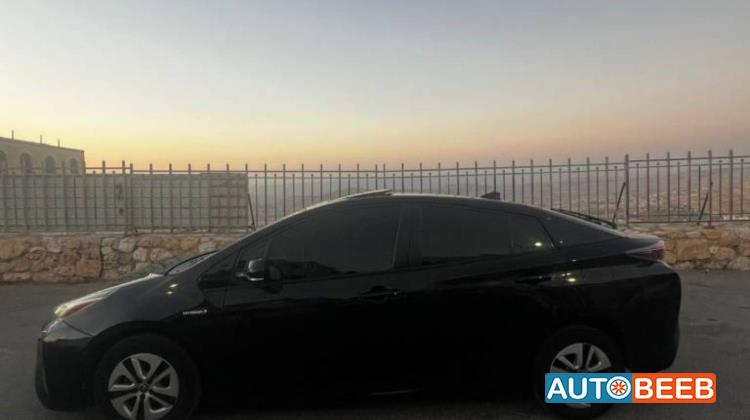 Toyota Prius 2017