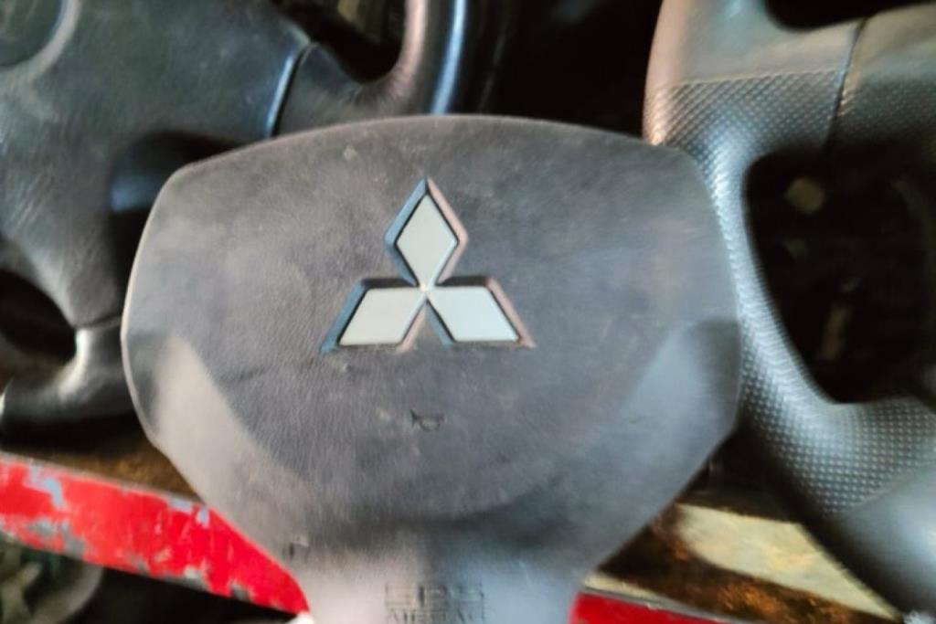 Cabin  Steering Wheel Mitsubishi Lancer