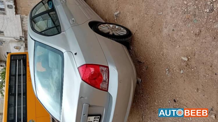 Hyundai Elantra 2004