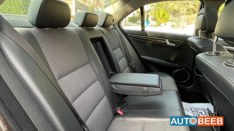 Mercedes Benz C200 2013
