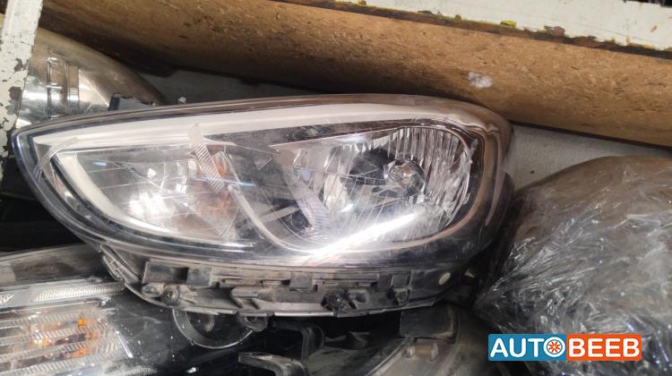 Lights Front light Hyundai Accent