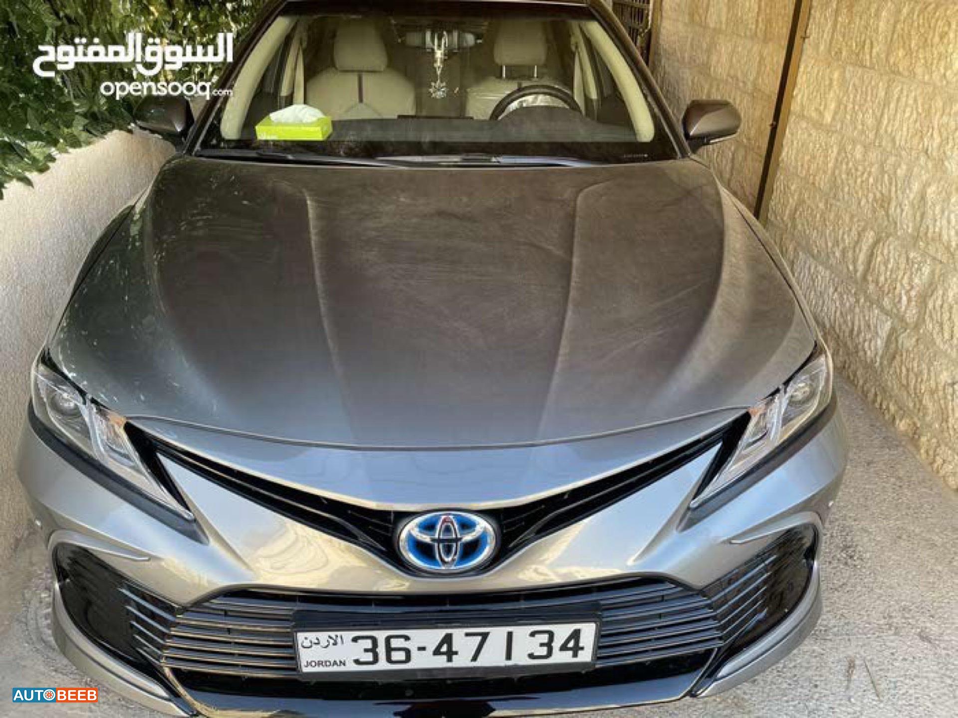 Toyota Camry 2022