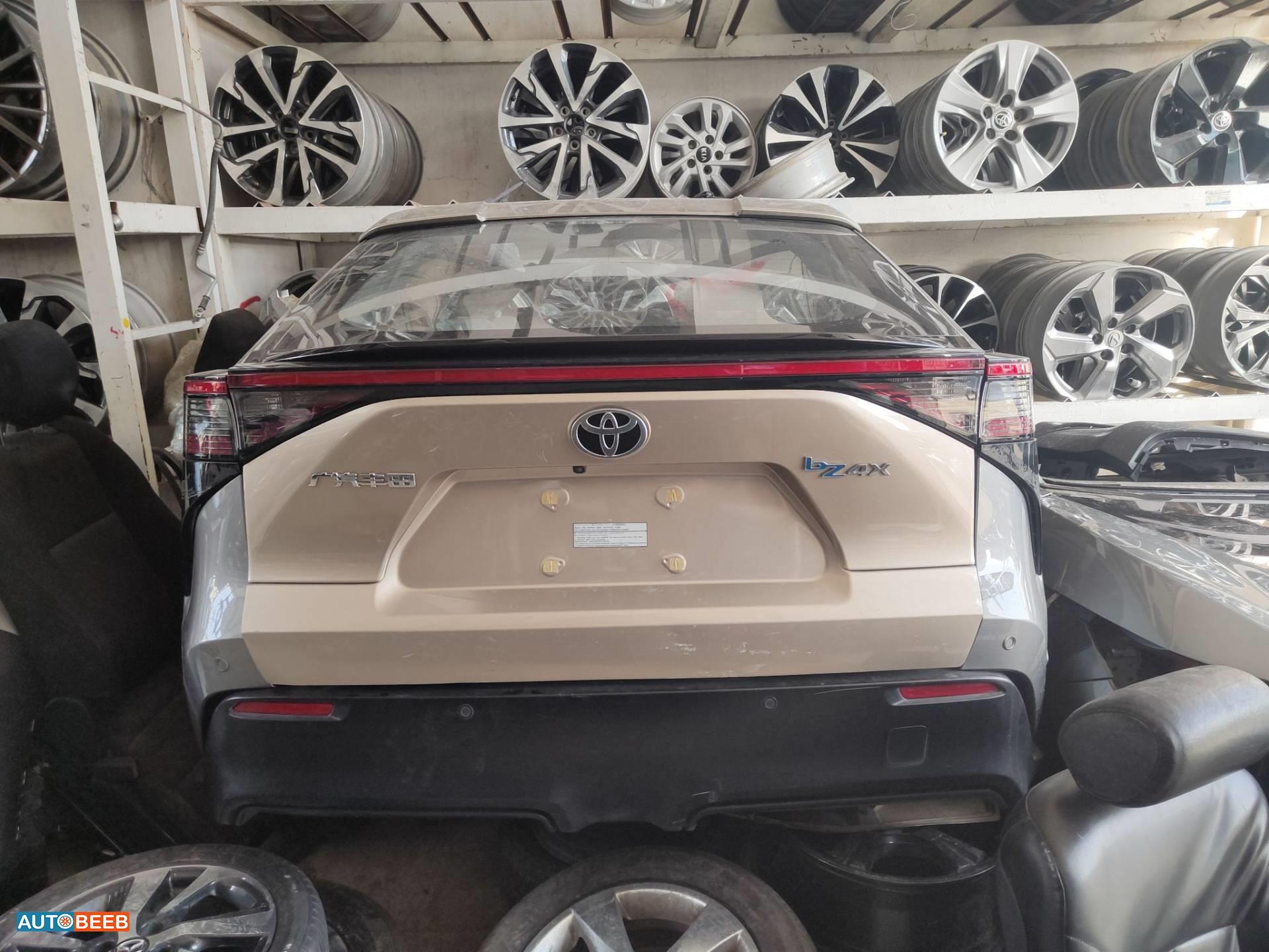 قصة خلفية كاملة تويوتا bz4x 2022 2023 2024 2025