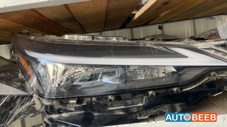 Lights Front light Lexus NX250