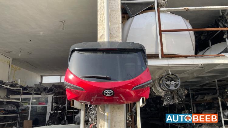 Body  Trunk Toyota Corolla