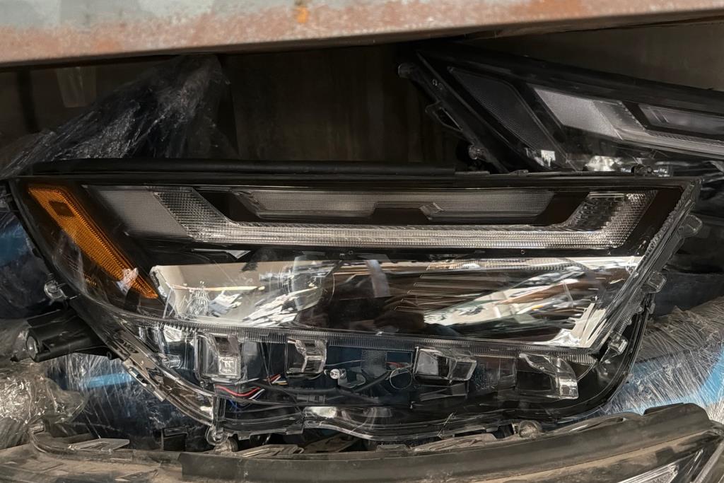 Lights Front light Toyota RAV4