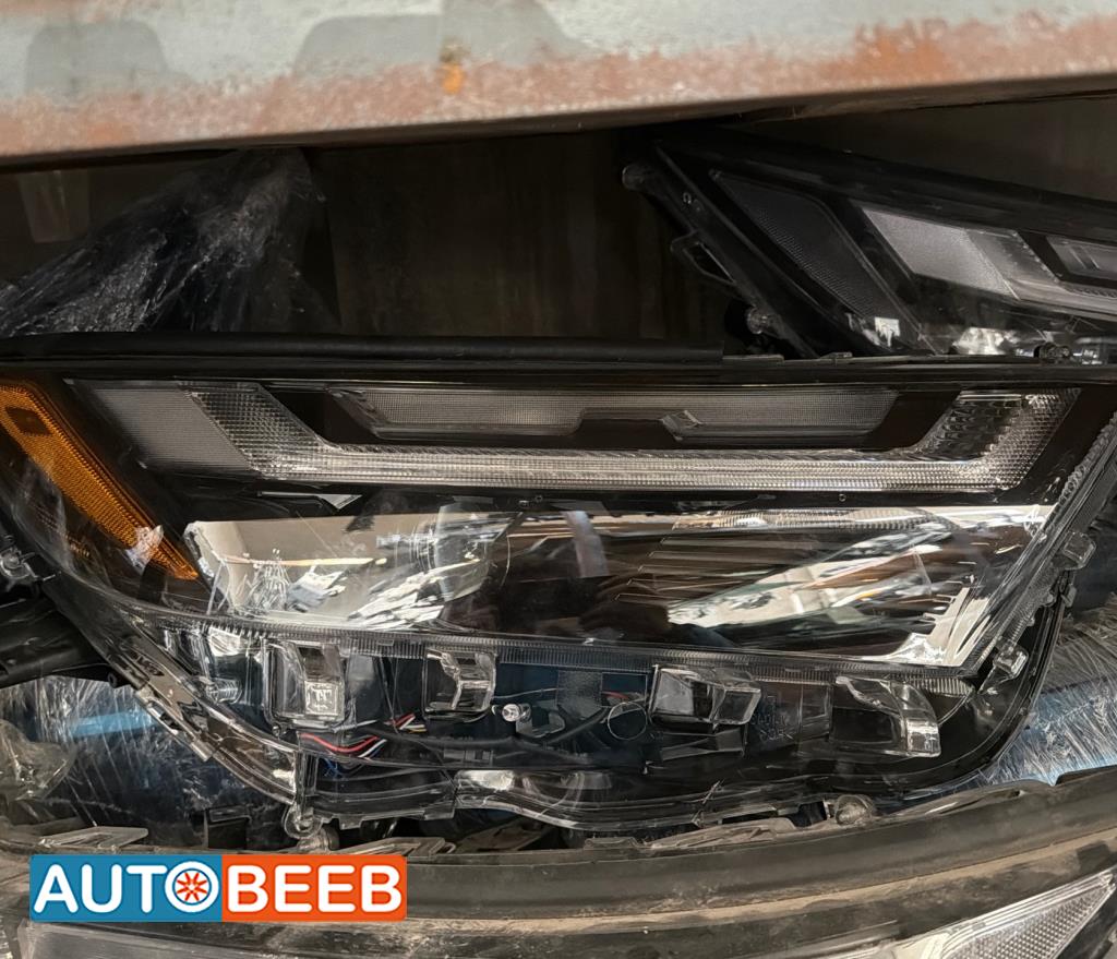 Lights Front light Toyota RAV4