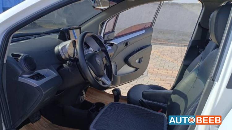 Chevrolet Spark 2015