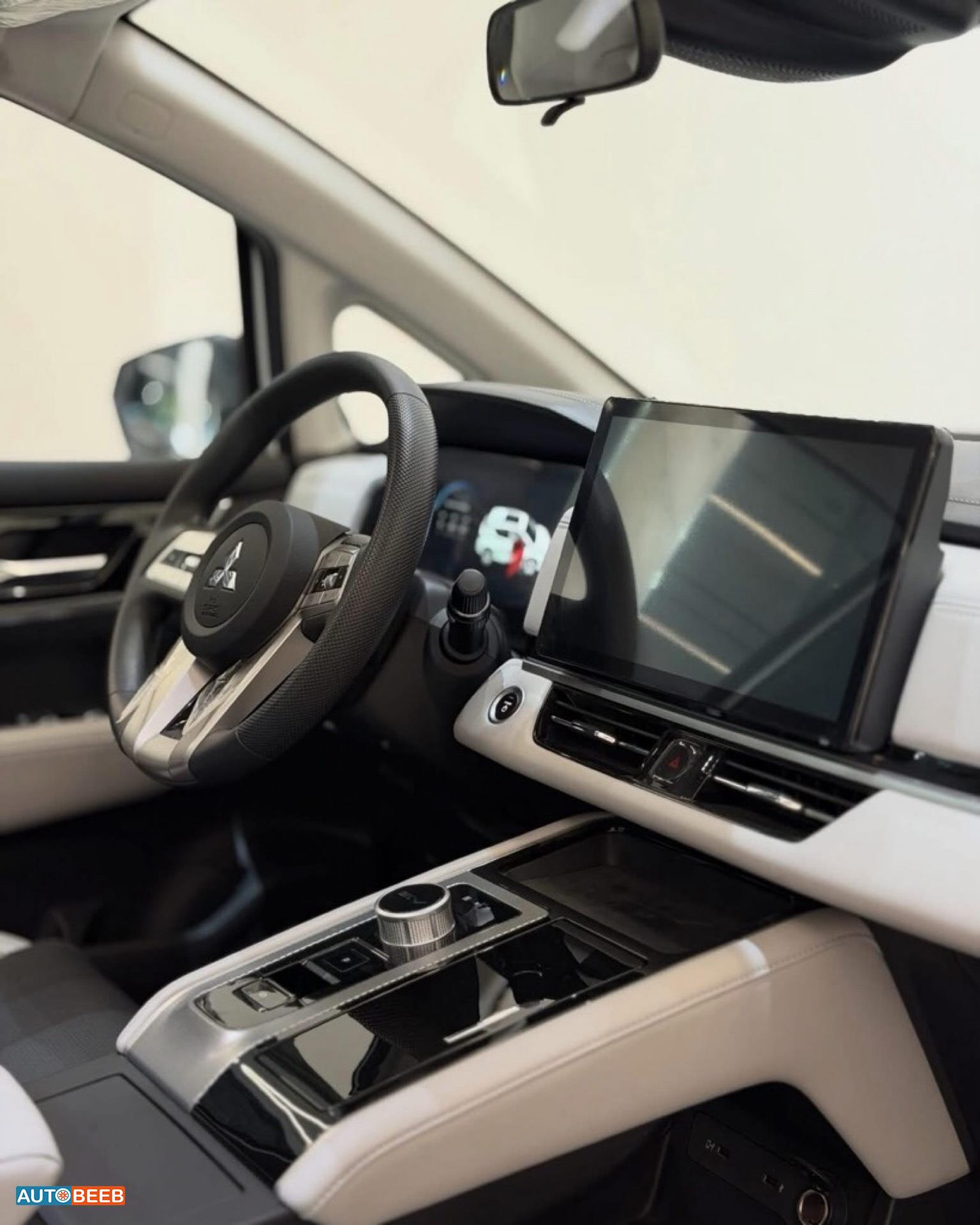 Mitsubishi Airtrek 2022