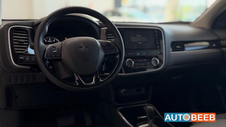 Mitsubishi Outlander 2022