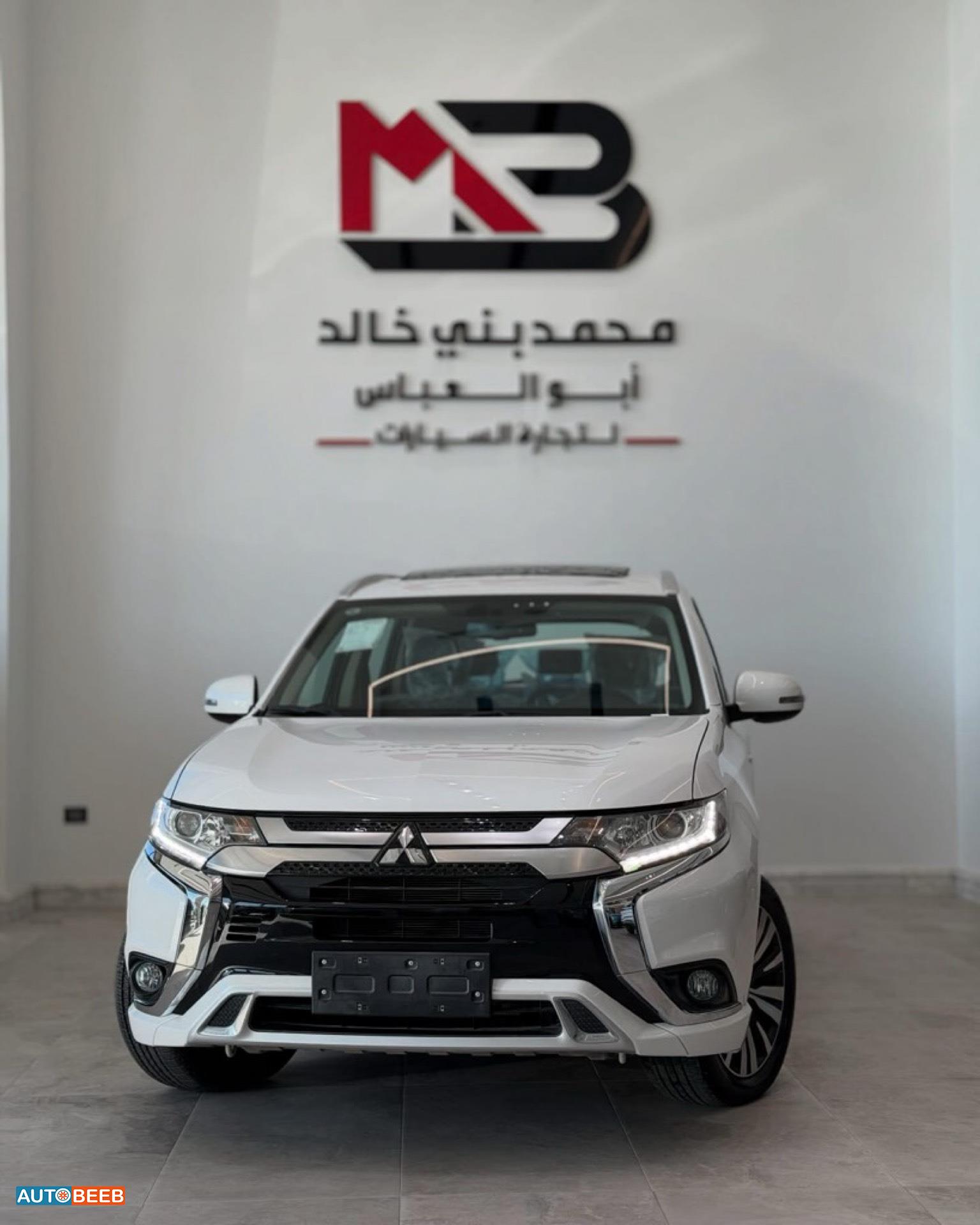 Mitsubishi Outlander 2022