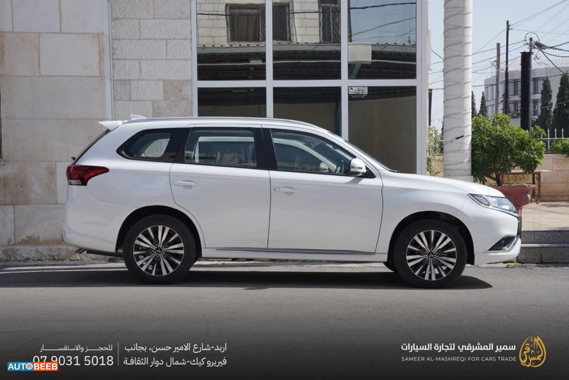 Mitsubishi Outlander 2022