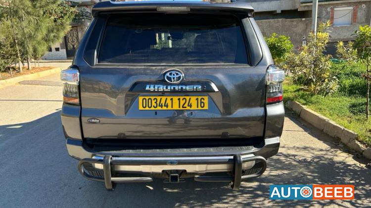 تويوتا 4 رونر 2024