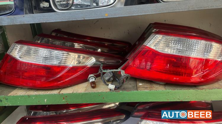 ضوء خلفي يمين شمال تويوتا كامري 2015 2016 2017